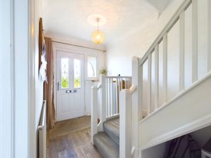 ENTRANCE HALLWAY- click for photo gallery